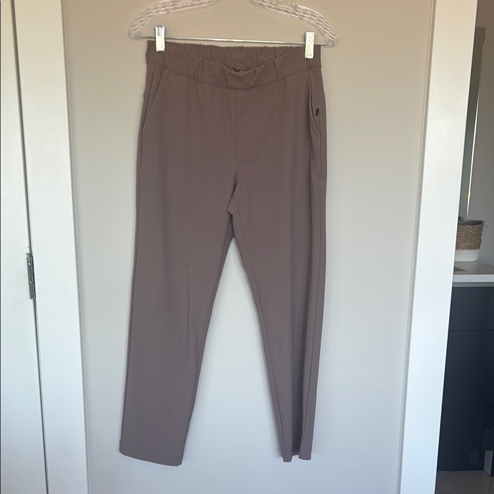 Vuori Miles Ankle Ankle-Length Pant Color Hazelnut Small